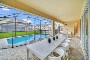 Property amenity - Seaside Paradise: 9 Bedroom Mansion 6275 (Kissimmee)