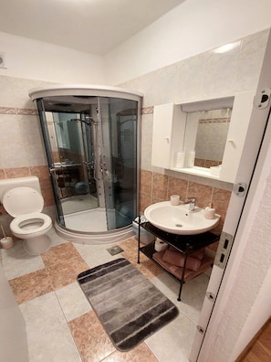 Double Room (Superior Double Room) | Bathroom
