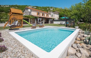 Utomhuspool