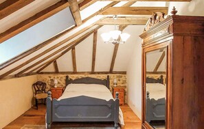 4 Schlafzimmer, Reisekinderbett, kostenloses WLAN, Bettwäsche