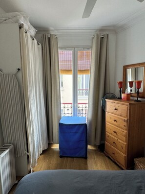 1 soverom, strykejern/-brett, wi-fi (inkludert) og sengetøy