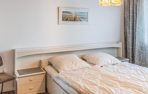 1 bedroom, free WiFi, bed sheets - 1 bedroom amazing apartment in Büsum (Büsum)