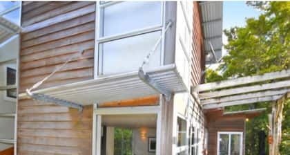 Beach/ Bush peaceful getaway