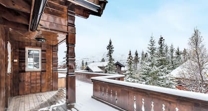 Beautiful home in Rjukan with sauna