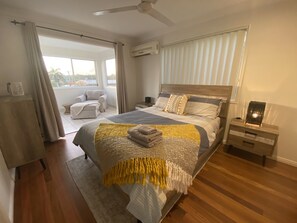 3 quartos, berço de viagem, Wi-Fi, roupa de cama