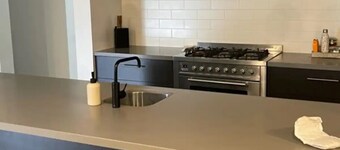 Modern New Beautiful House Near Geelong Sleeps 6-8 Adults and 5 Kids