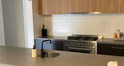 Modern New Beautiful House Near Geelong Sleeps 6-8 Adults and 5 Kids