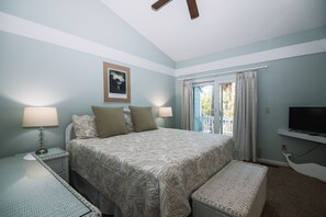 3 soverom, strykejern/-brett, wi-fi og sengetøy