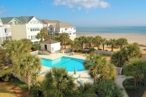 Interior - 502 Summerhouse by Avantstay Ocean Front Condo w/ Community Pool Access (Isle of Palms)