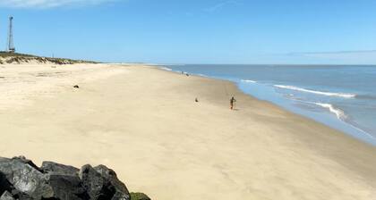 Agréable appartement pour 4 personnes avec piscine, WIFI, TV, terrasse et animaux admis