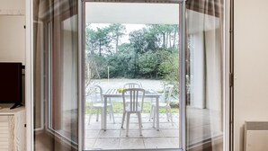Interior - Cosy apartment for 4 people with pool, WIFI, TV, terrace and pets allowed (Le Verdon-sur-mer)