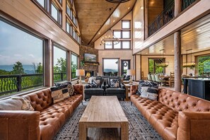 TV, fireplace, ping pong