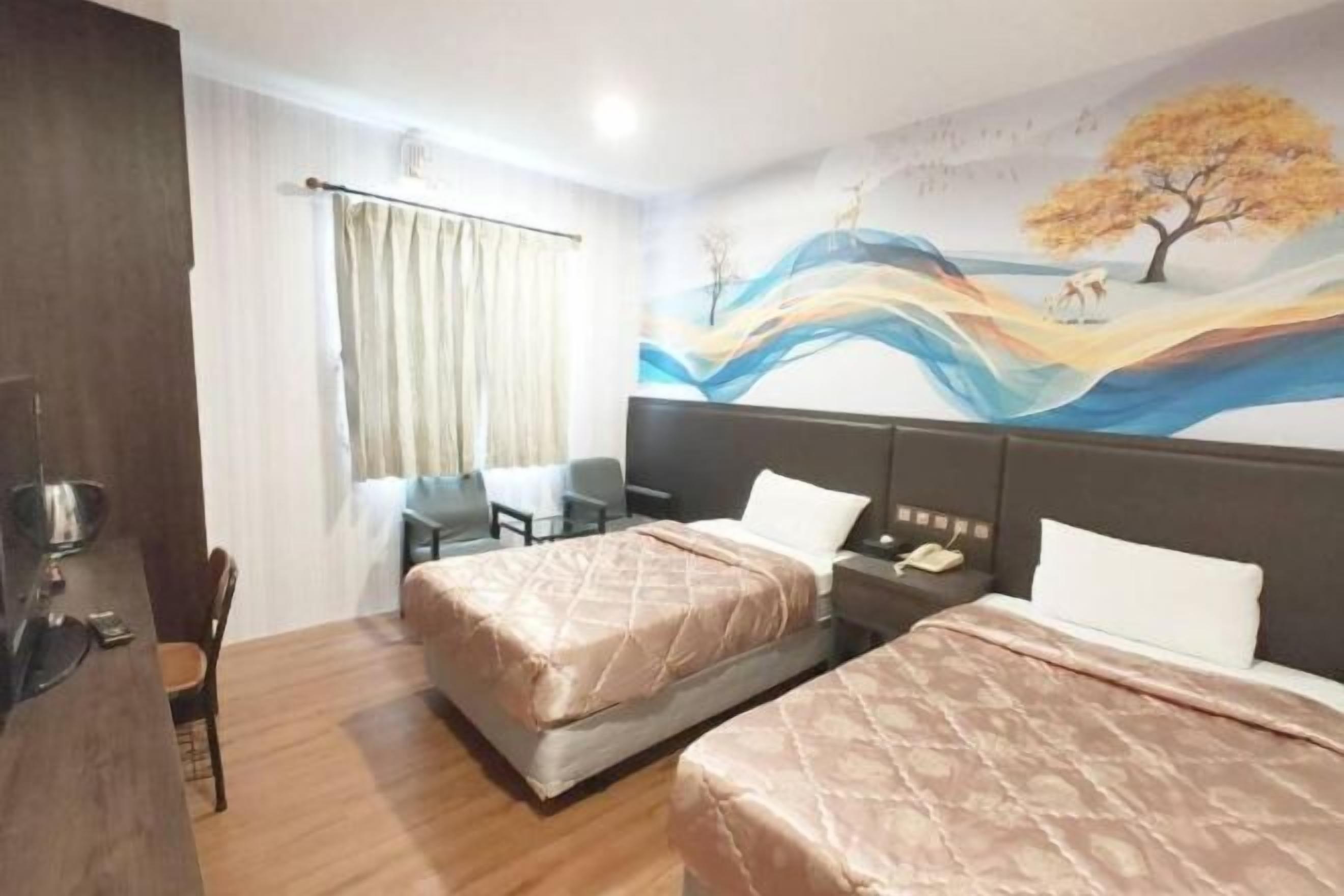 Desk, laptop workspace, free WiFi, bed sheets