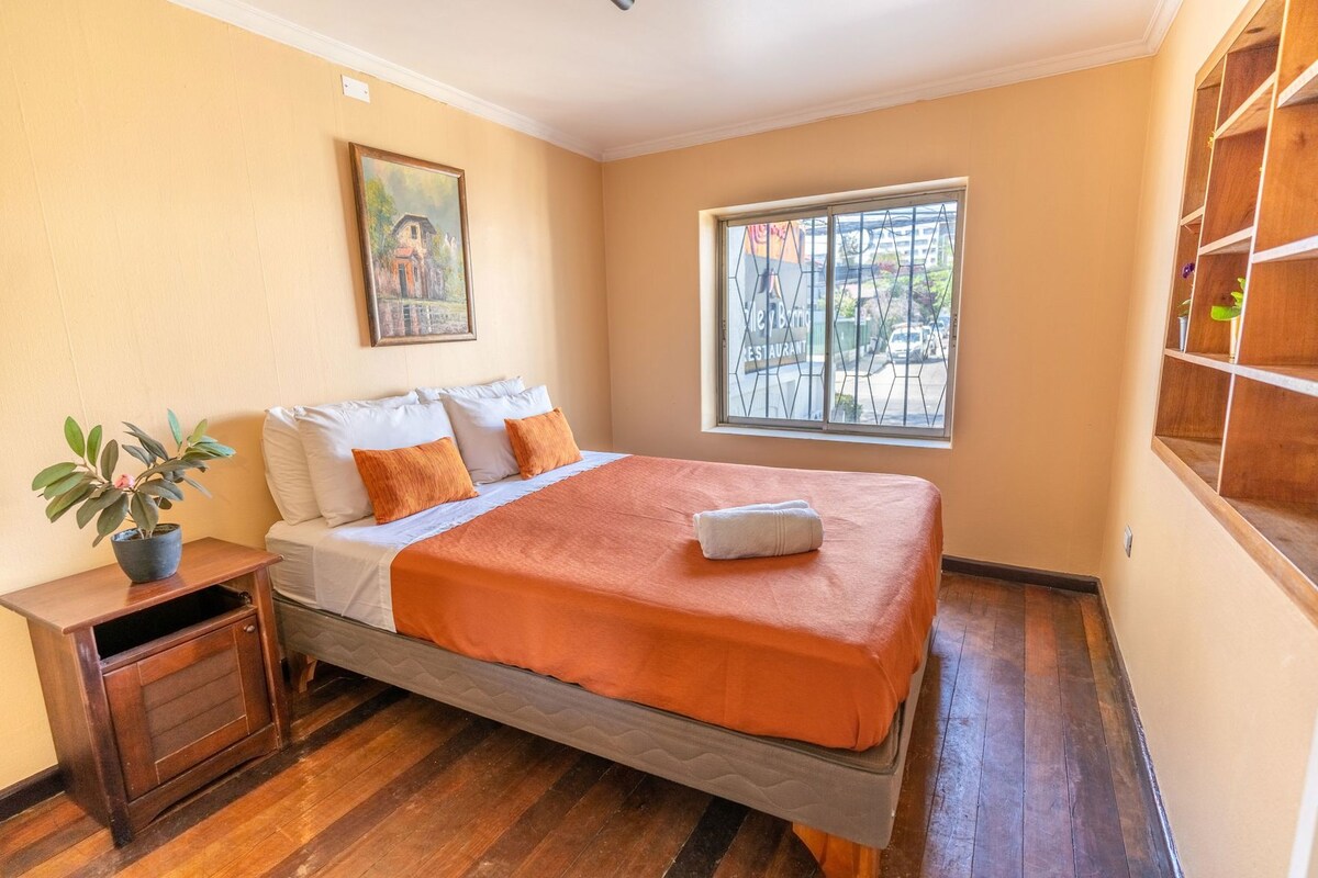 Wifi gratis y ropa de cama