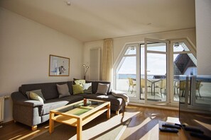 Fernseher, Stereoanlage