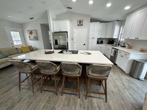 Private kitchen - Right off the main Weeki Wachee River! Beautiful updated home! (Spring Hill)