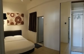 Departamento familiar, 3 habitaciones, para no fumadores, vista a la montaña | 3 habitaciones, ropa de cama de alta calidad y camas Select Comfort