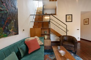 Living area - San Giovanni House in Florence by Mmega (Firenze)