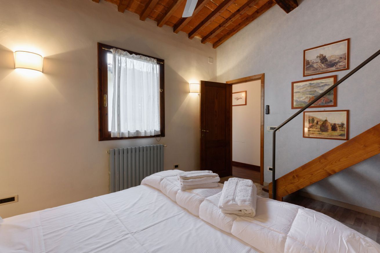2 Schlafzimmer, Schreibtisch, Bügeleisen/Bügelbrett, WLAN