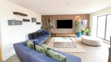Cottage | Living area