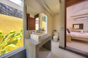 Villa Standard | Badrum | Gratis toalettartiklar, hårtork och handdukar