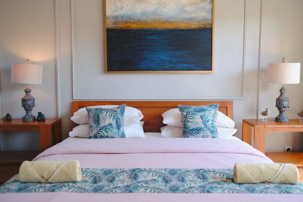 Superior Room, 1 King Bed, Non Smoking, Garden View