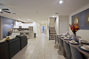 Dining - 9 BR Villa In Storey Lake 8 Miles To Disney 4120 (Kissimmee)