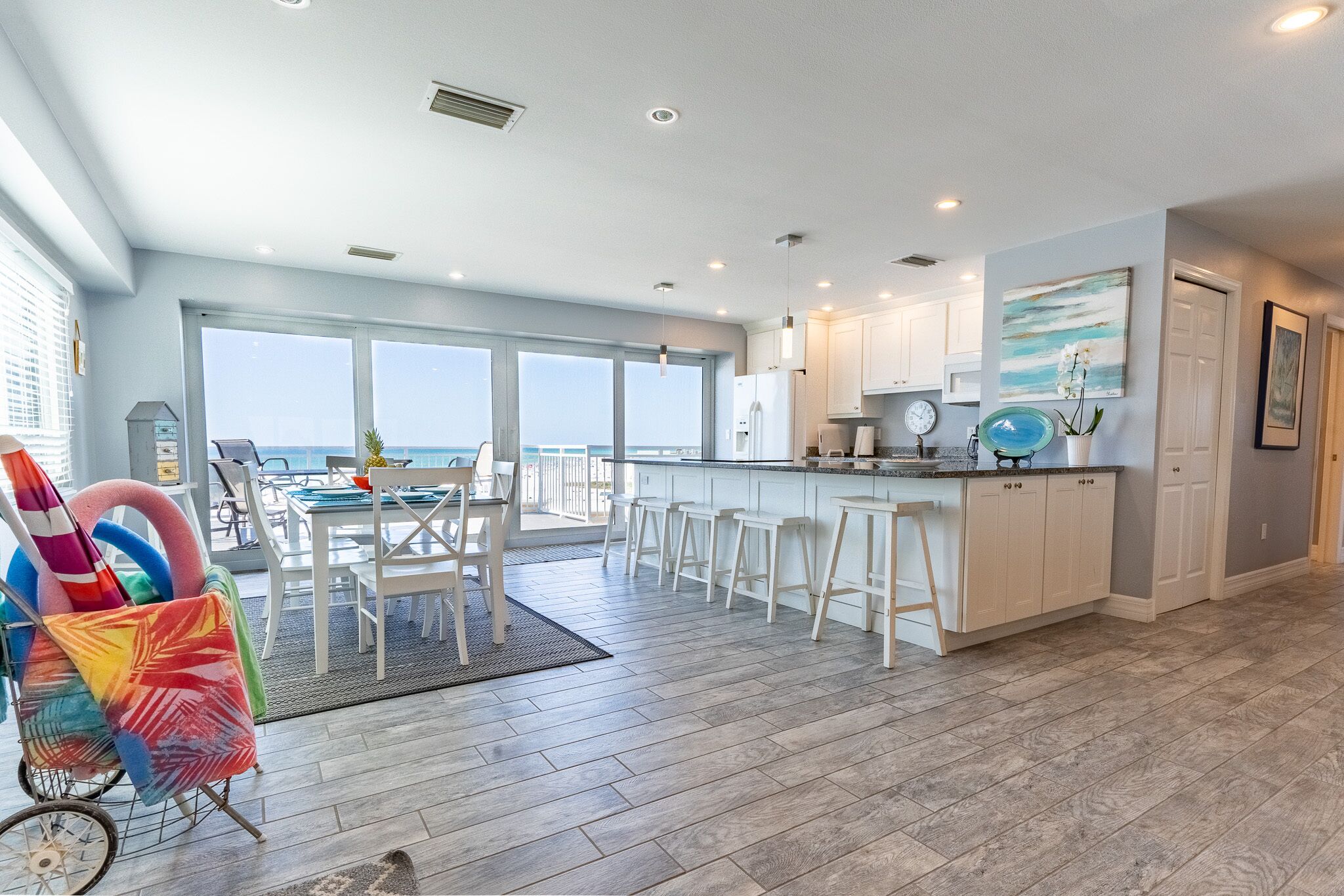 Stunning Siesta Vistas Direct Beach Access & Pool
