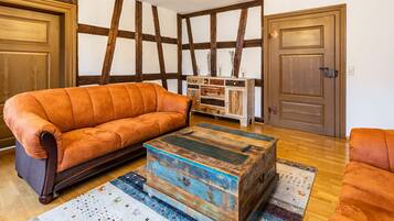 Fernseher, Kamin, Streaming-Dienste