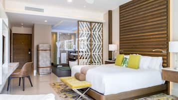 3 bedrooms, in-room safe, desk, iron/ironing board