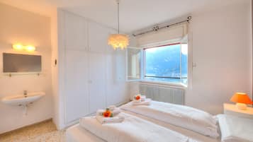 3 habitaciones, tabla de planchar con plancha y wifi gratis