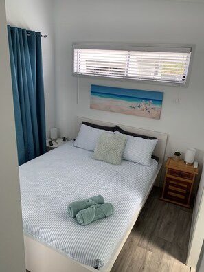 2 habitaciones, tabla de planchar con plancha y wifi gratis 