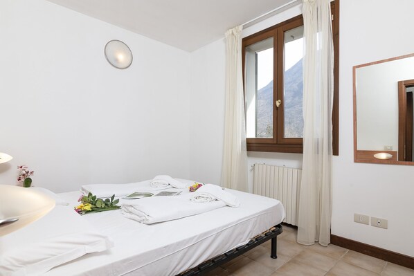 1 chambre, literie fournie