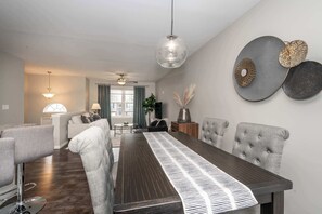 House, Multiple Beds, Balcony, Pool View | Dining