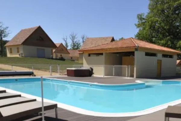 Holiday Home Swimming Pool