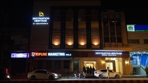Mặt tiền nơi lưu trú