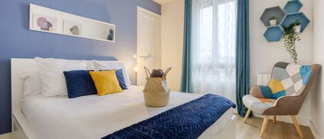 1 bedroom, desk, iron/ironing board, travel cot