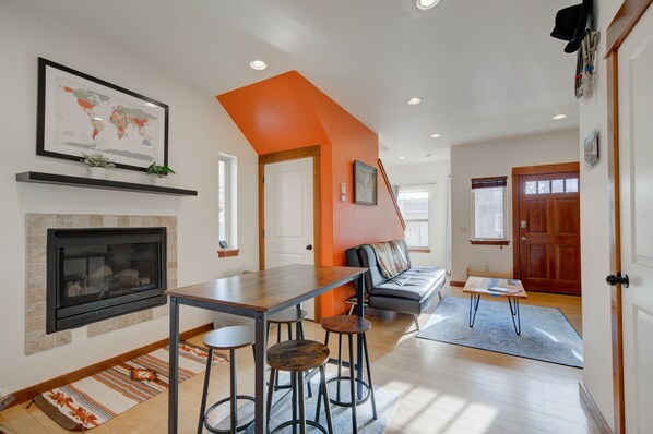 Interior - 2 bd, 2 bath, Great Location in Bozeman near Costco, I-90, and food and shopping (Bozeman)