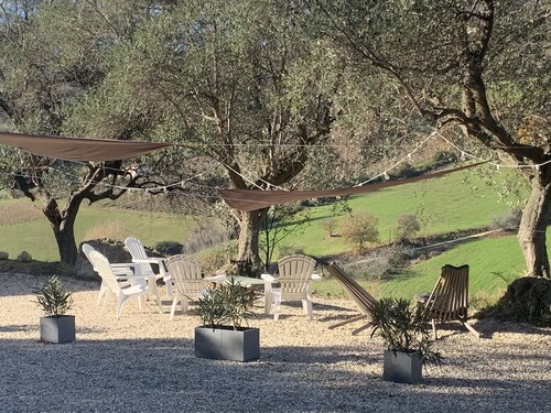 Bed and bubbles bennie and liisa