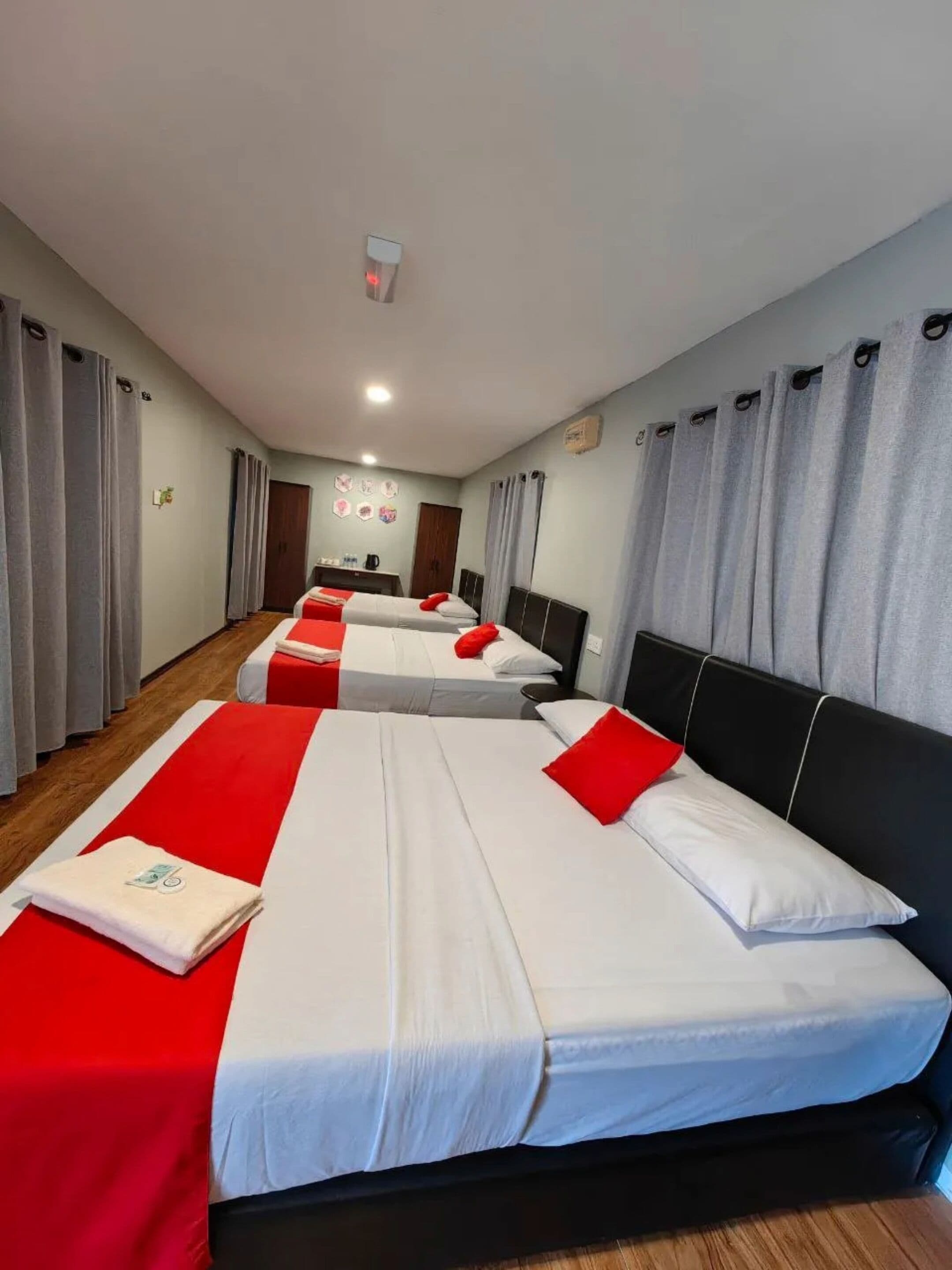 Free WiFi, bed sheets