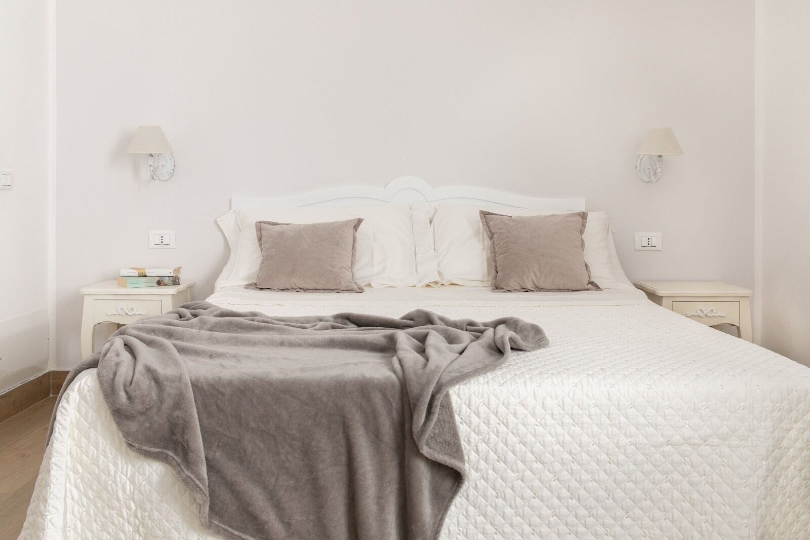 Deluxe-Apartment, 1 Schlafzimmer, Nichtraucher, Meerblick | 1 Schlafzimmer, individuell dekoriert, laptopgeeigneter Arbeitsplatz