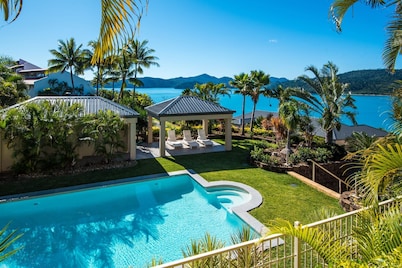 La Bella Waters 3 Hamilton Island - Oceanviews, golf buggy and transfers