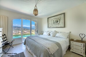 5 chambres, Wi-Fi, draps fournis