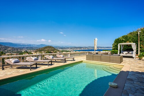 Fabulous 5 Bedroom Villa near Cannes perfect for the Lions Festival. 
