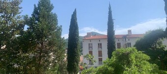 Cozy F1 Apartment, Sleeps 2, Pet-Friendly, Near Thermes and Town Center, Amélie-les-Bains