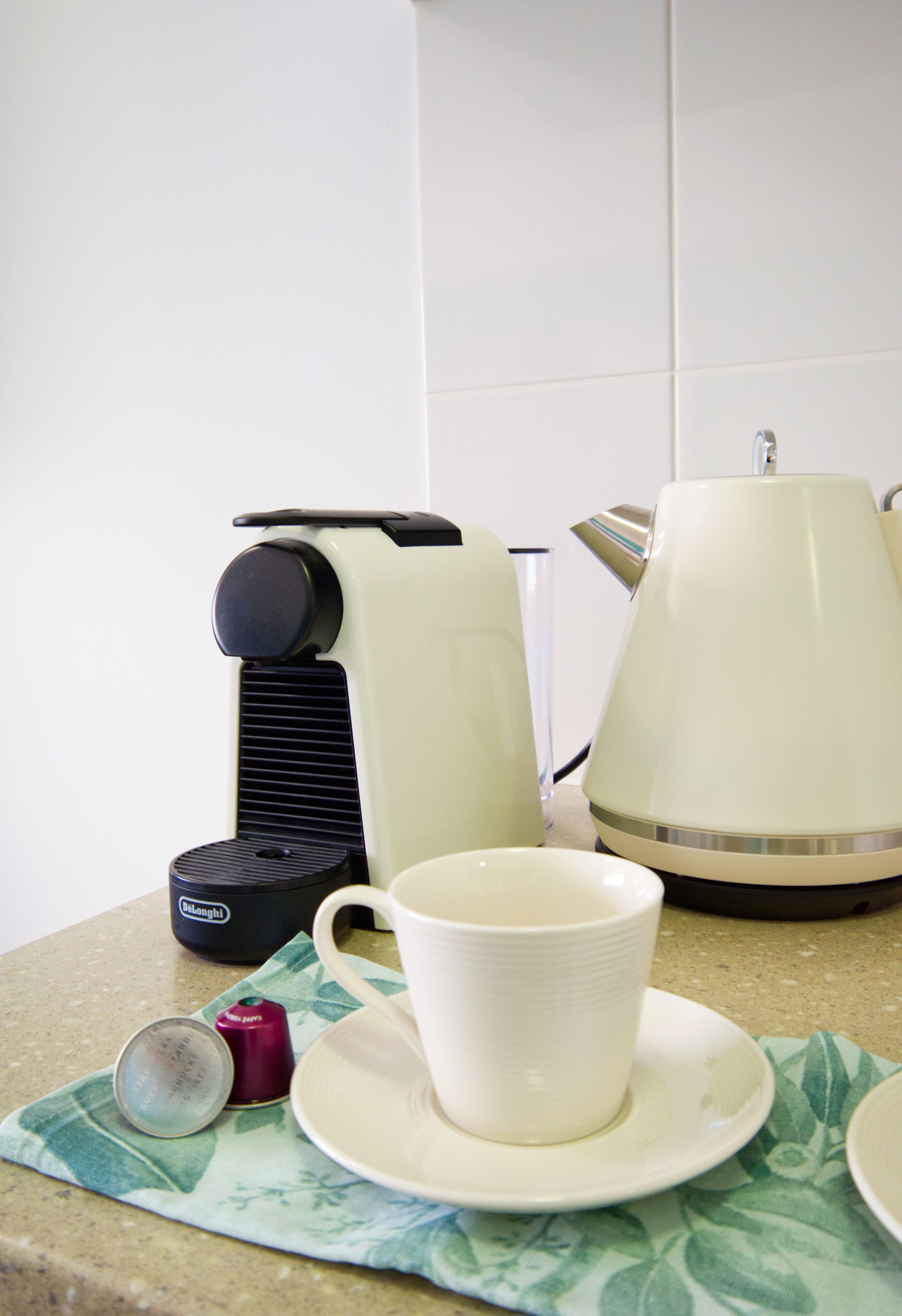 Kaffee und/oder Kaffeemaschine