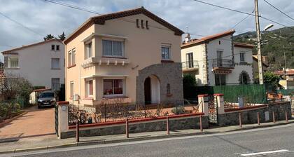 F2 Meublé avec Clim et WIFI à Amélie-les-Bains