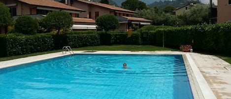 Utomhuspool