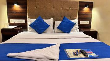 Standard Room | Egyptian cotton sheets, premium bedding, blackout curtains, free WiFi
