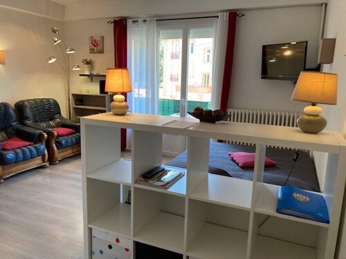 Sunny Studio with Balcony, Parking, and WiFi in Amélie-les-Bains